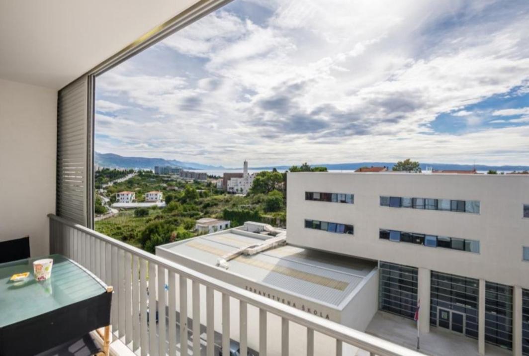 Allora With Panoramic Sea View Appartement Split